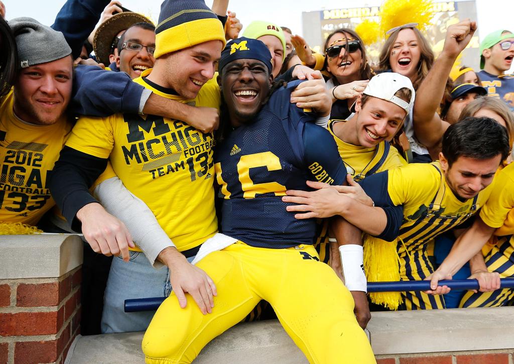 Denard Robinsons Best Moments With Michigan The Roar 6802